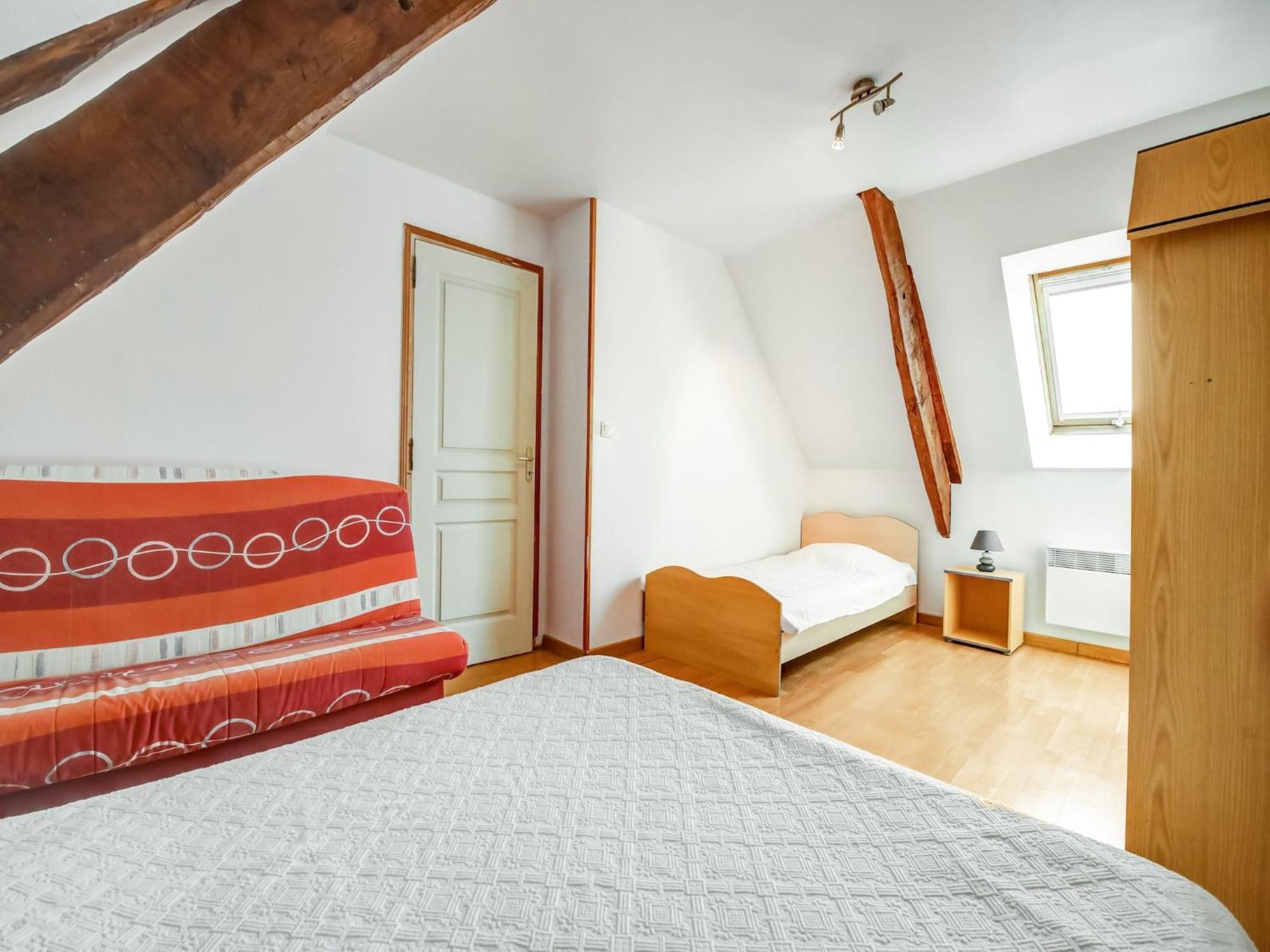 Holiday Home With Garden In Brainville Экстерьер фото