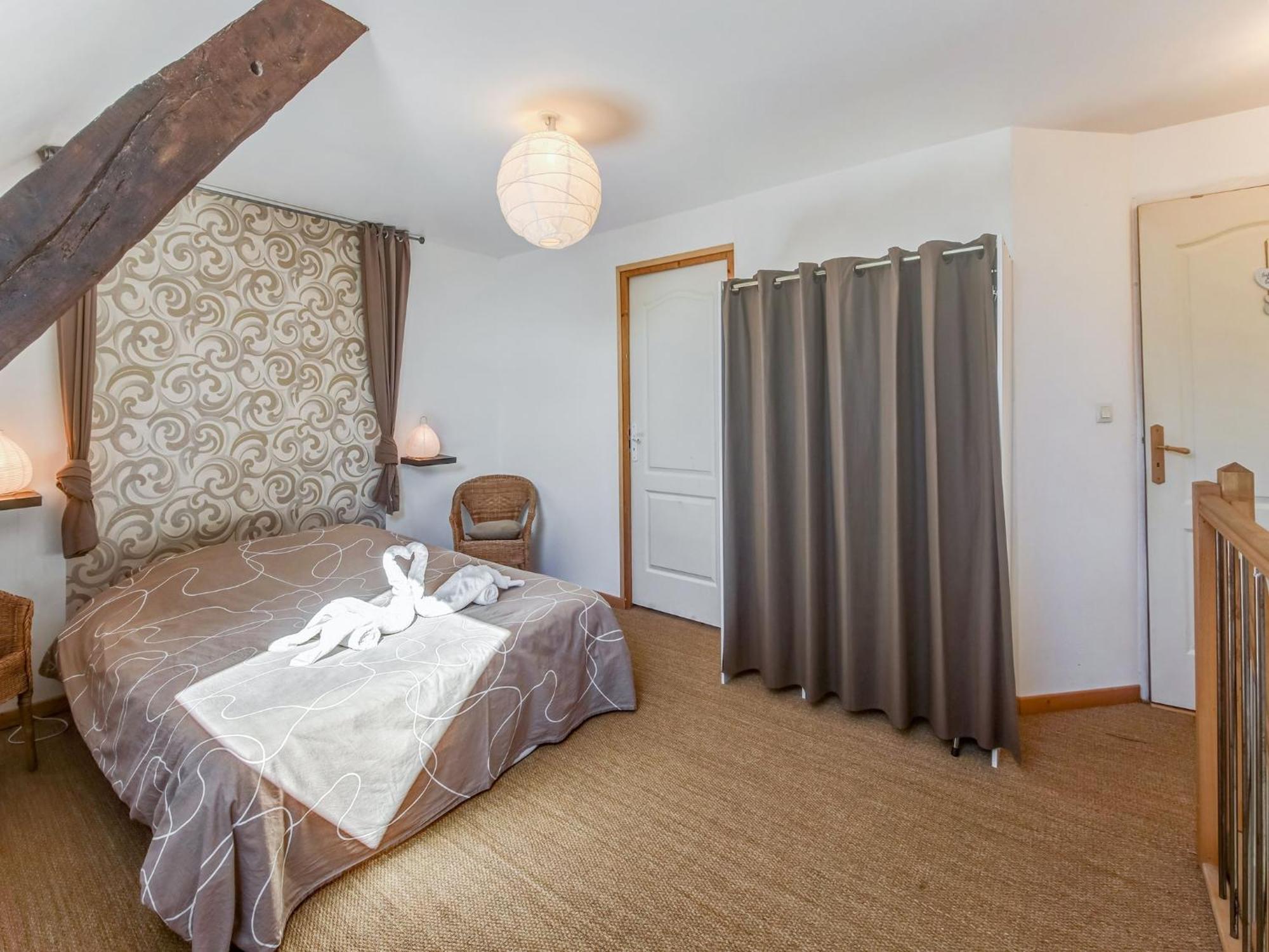 Holiday Home With Garden In Brainville Экстерьер фото